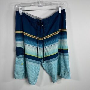 Billabong Platinum Boardshorts Men’s 32 Blue/Teal Swim Trunks